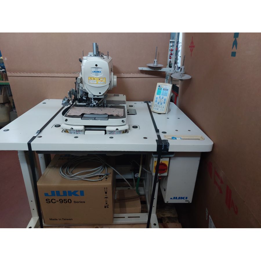 MACCHINA JUKI OCCHIELLATRICE MEB 3200J